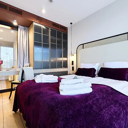 Golden Hour Apartments- Loft H 406 * シフィノウイシチェ