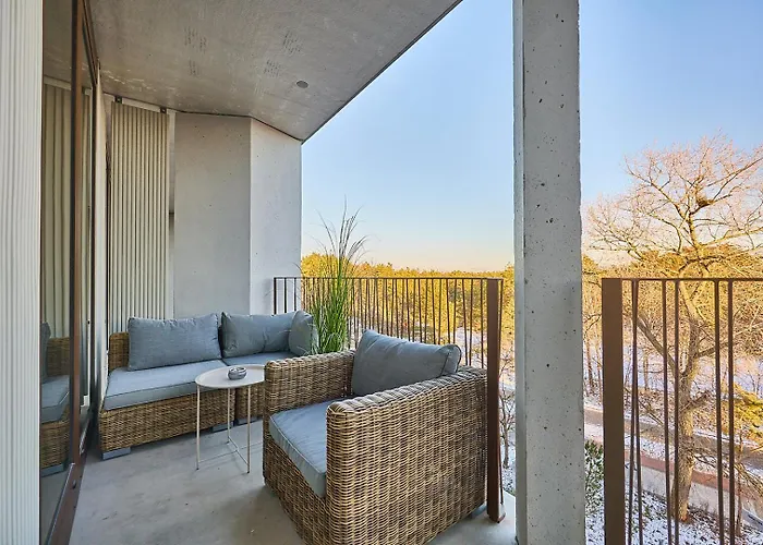 Golden Hour Apartments- Loft H 406 *